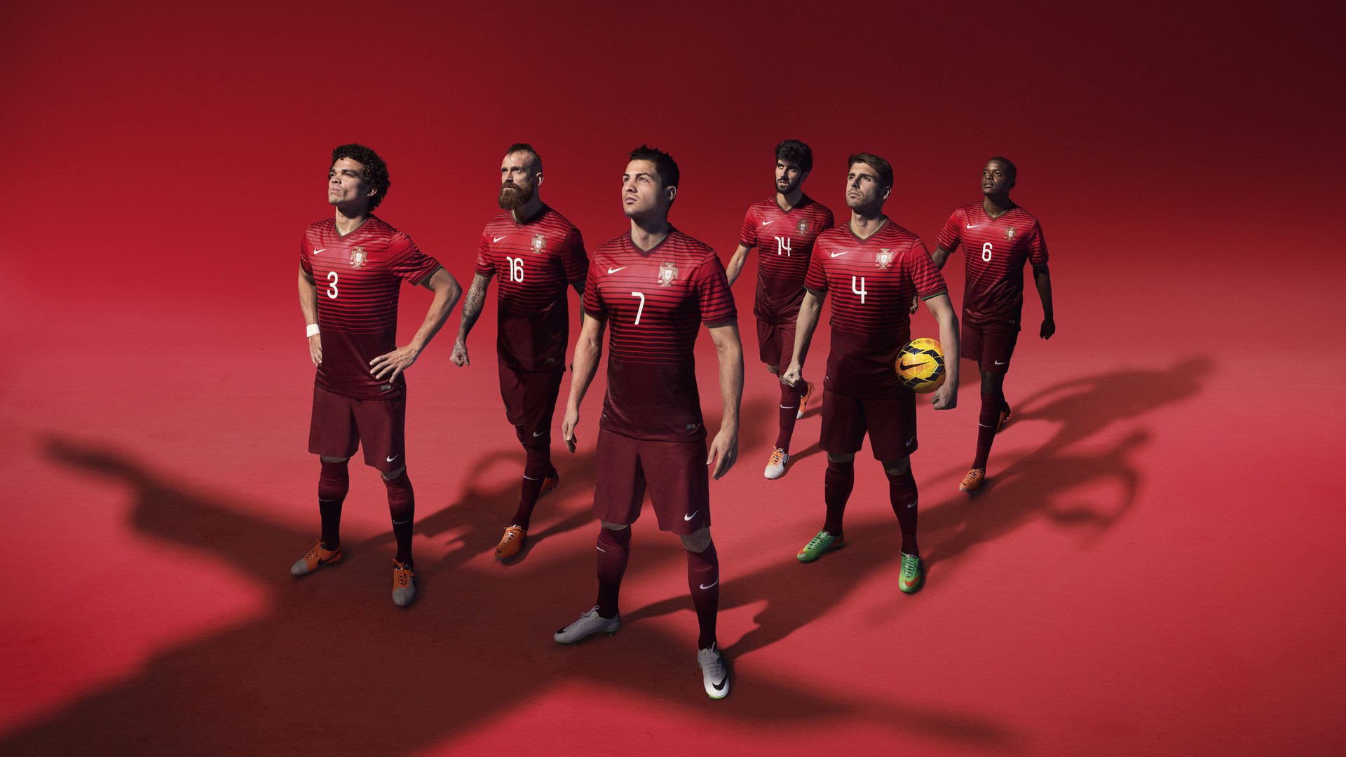 英超争冠白热化，曼城、阿森纳、利物浦三强鼎立<a href=