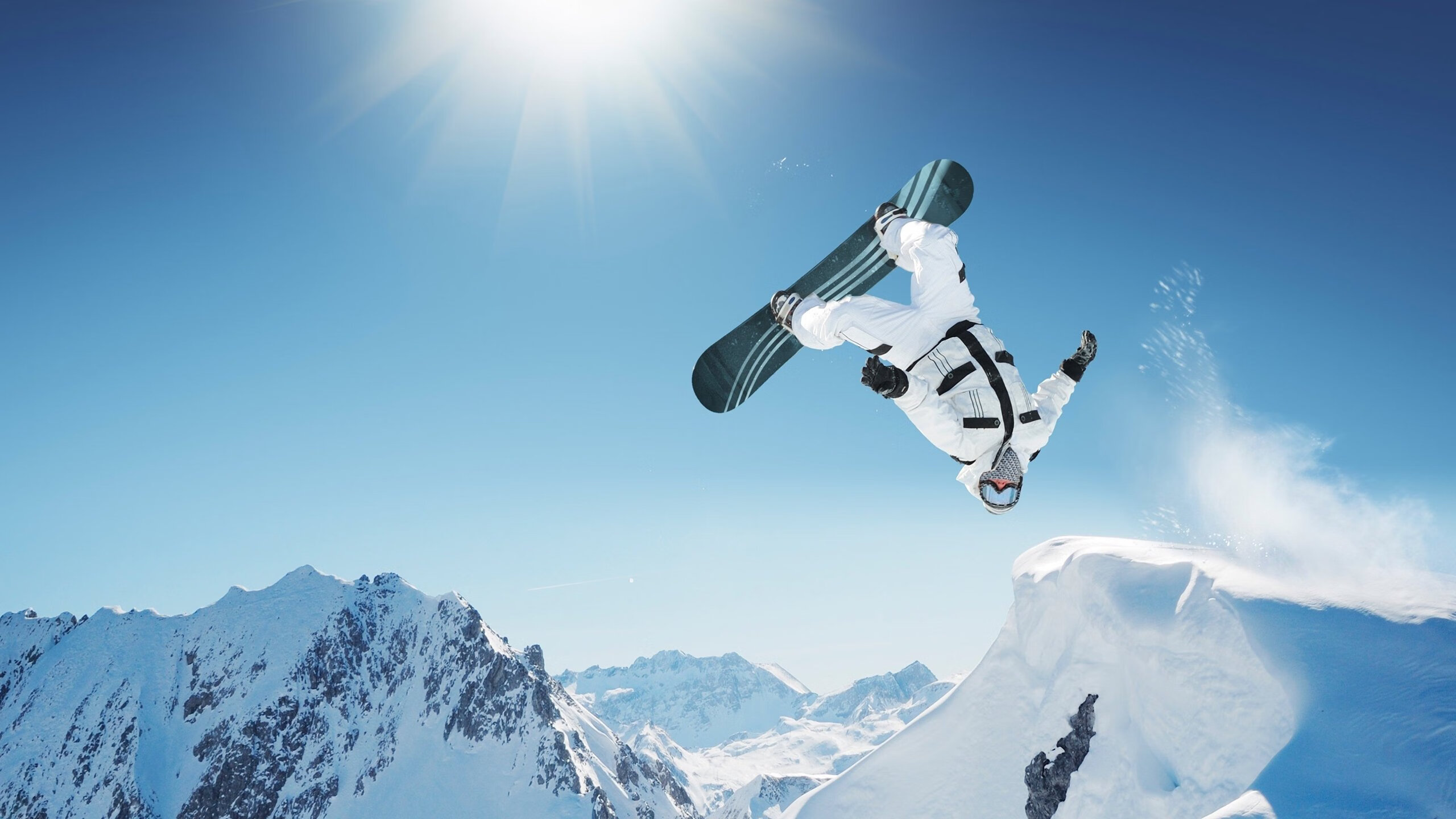 北境冰球联赛激战正酣,豪门对决引爆球迷热情